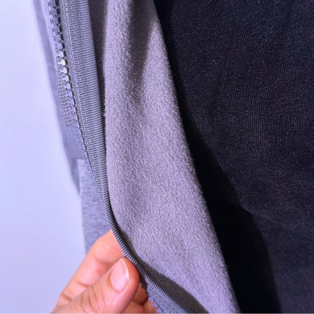 Athleta Triumph Hoodie Sweatshirt Womens Light Fog Grey - Picture 7 of 14